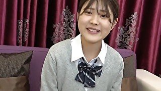 A 歌手を目指す18歳Fカップ中退○K美穂ちゃん