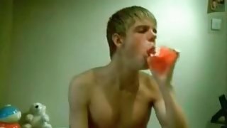 Smooth amateur webcam boy fucks a dildo