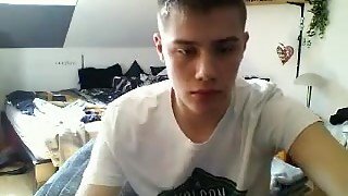 German Cute Boy With Nice Cock & Bubble Ass On Cam