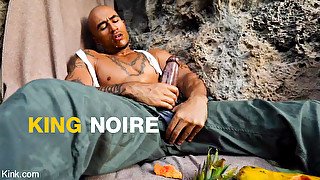 King Noire: Man Vs. Mango - KinkMen