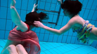 Liza and Alla underwater experience