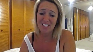 Blond milf shows her beauty big tits