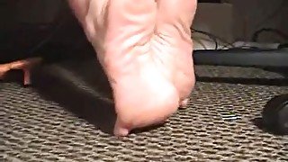 For all fans of foot fetish