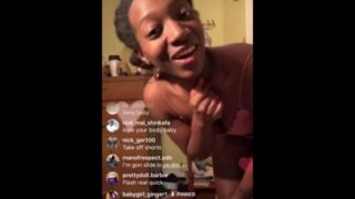 Babygirl_bubbles Instagram live