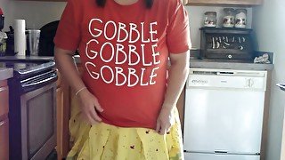 Sexy Bbw Thanksgiving Step mom Bakes Cookies - Sexynebbw