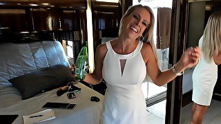 Webcam Milf With Breast Milk Live Hardcore Masturbate