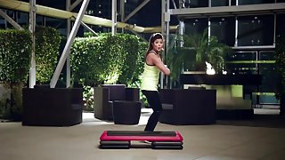 Step Aerobic in Wetlook Leggings