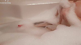 Baise intense avec ma copine dans le bain! - Sexetep amateur