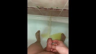 Male Pissing In The Bath