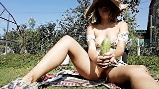 A GIANT ZUCCINI in tiny hairy pussy! This crazy blonde fuck herself till squirt and shaking orgasm!