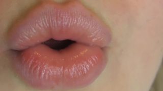 LIP FETISH: LICKING & PUCKERING