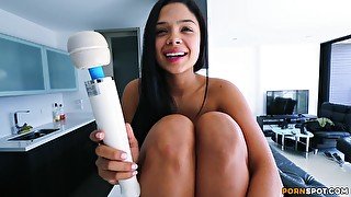 Amateur Colombian Has Deep Orgasms