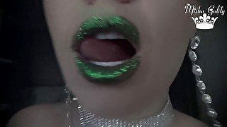 Cum hard to my green glittery lips