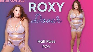 Roxy Dover In Hall Pass