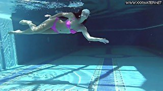 In Her Pink Bikini In The Pool With Jessica Lincoln