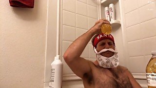 Santa Takes a Piss Splosh Bath In His Own Pee