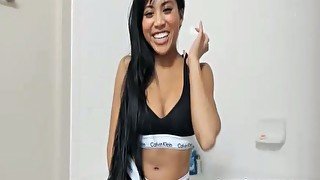 Fantastic Asian Babe Put An Awesome Show Live