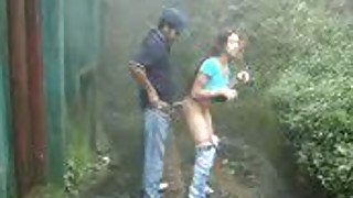 SL COUPLE OUTDOOR FUCK IN NUWARA ELIYA