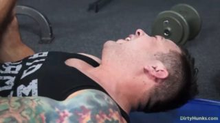 Muscle bodybuilder anal sex and cumshot