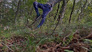 18 years old naughty boy jerks off on a tree