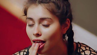 Alissa Foxy shows what PERFECT masturbation looks like