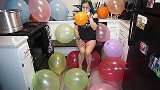 B2P, Bouncing, Waterworks Balloon Play Fetish Full Length Version