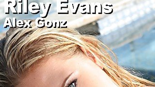 Riley Evans & Alex Gonz poolside blowjob & facial