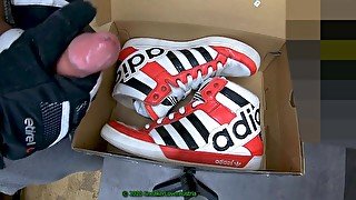 2 Cumshots on worn Adidas Hardcourt Big logo