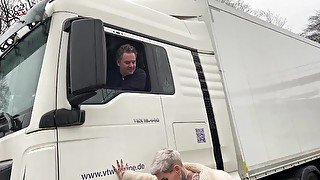 Die Trucker-Schlampe vom Autobahnparkplatz