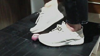 Sneaker Job