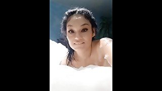 Sexy Latina dances like a stripper in tub