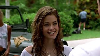 Young hot celebrities Denise Richards & Neve Campbell