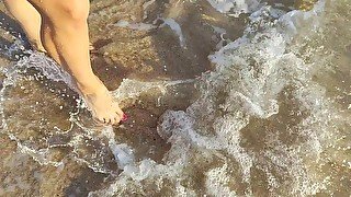 Anna Perv foot's on beach