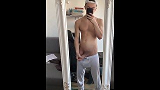 Teen boy jerk and make huge cum on the mirror