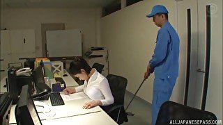 Japanese secretary Imanaga Sana stayed late in the office to fuck