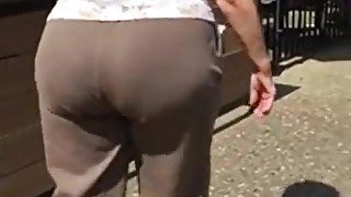 Big plump butt gilf in brown pants