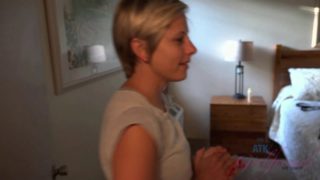 Amateur blonde girlfriend gets her cunt pleasured in POV