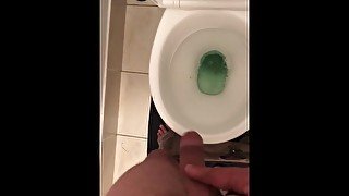 Pissing 1