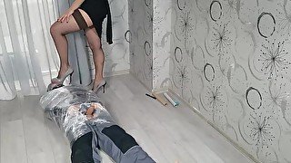 Shoejob and facesitting to the bondaged slave by Strict Wife Mia