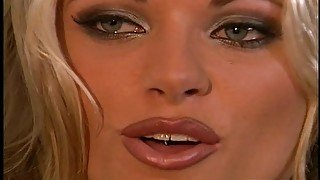 Balls deep vaginal and anal sex makes Briana Banks moan with pleasure