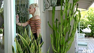 Jessie Saint and Alix Lynx love to spend their days eating pussy