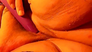 BBW Masturbating