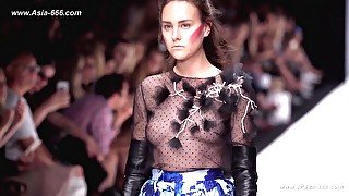 Braless Trends in Women's Fashion Style Compilation for Adventurous Dressers.4