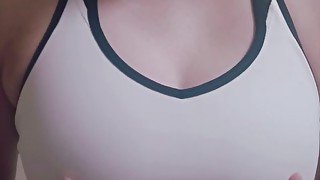 【個人撮影】ジムウェアの上から、乳首カリカリしたら軽くイッちゃった//♡ I masturbated from the top of my sportswear.Nipple Orgasm