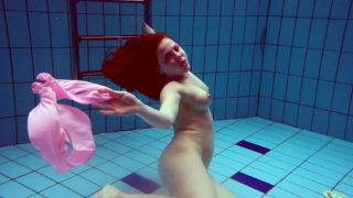 Simonna sexy naked swimming