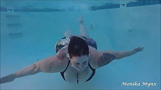 SSBBW walk and swim in pool