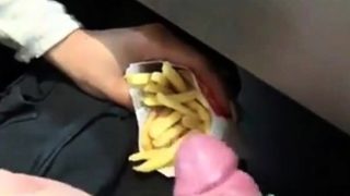 Small french fries with mayonnaise