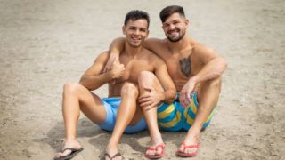 Muscular brunettes Brysen and Noah fuck hard