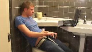 Josh Myers School Bathroom Jerking - Huge Cumshot