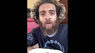 Alkaline Shroom patty from Vegainz LA Mukbang with Rock Mercury via DoorDash